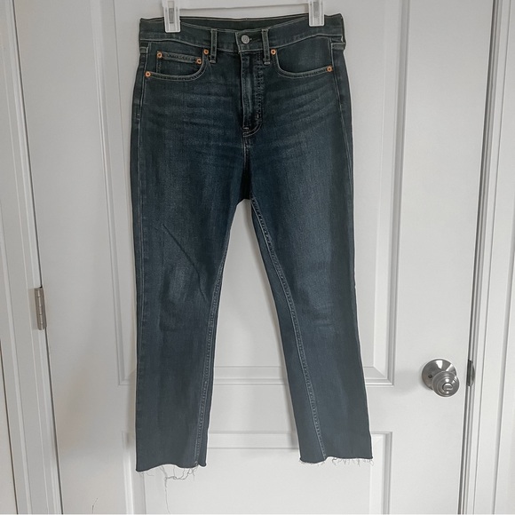 GAP Women's Dark Blue Jeans - Picture 1 of 4